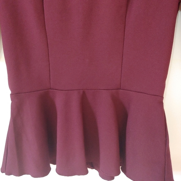 Aritzia Babaton Barrett Peplum Top Burgundy Size 2 - Picture 6 of 13